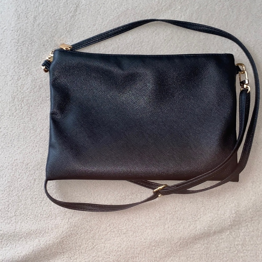 Crossbody purse